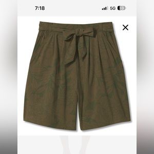 ROYAL ROBBINS - WOMEN'S SPOTLESS TRAVELER SHORT NWOT